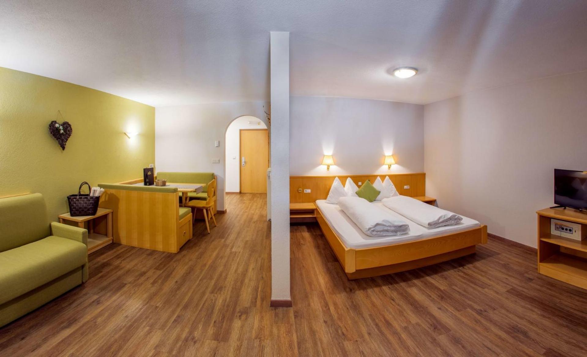 Mountain Living Apartments San Valentino alla Muta Exteriér fotografie